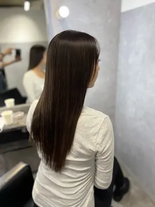 ロング カラー TOMONA👑 透明感カラーレイヤーのヘアスタイル