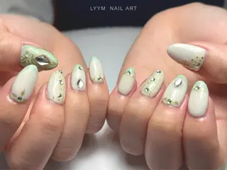 ネイル LYYM Nail Salonのネイルデザイン