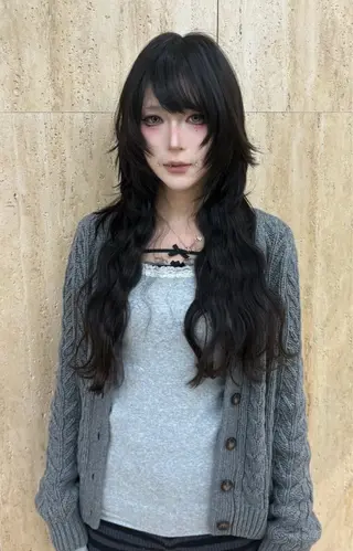 ロング デザインカラー⭐︎★ 🐆hyoma🐆のヘアスタイル