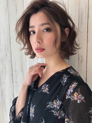 ミディアム 🎊ルービック 京橋店💛のヘアスタイル
