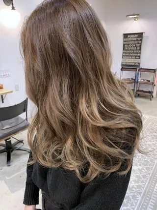 ロング カラー パーマ ヘアアレンジ メンズ キッズ ネイル マツエク・マツパ 中津No.1髪質改善 店長✨透ける暗髪のヘアスタイル