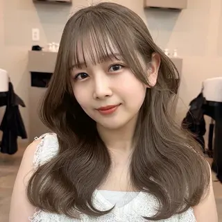 ミディアム Aura所属・丸山 心 / 艶カラーのヘアスタイル