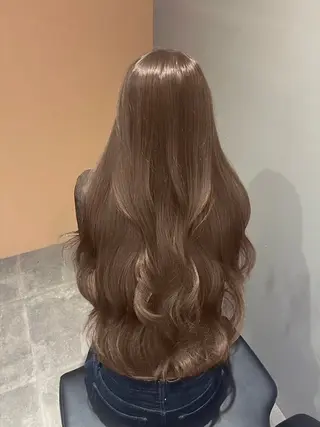 ロング カラー 透明感カラー特化/ ベージュ/梅田/英輝のヘアスタイル