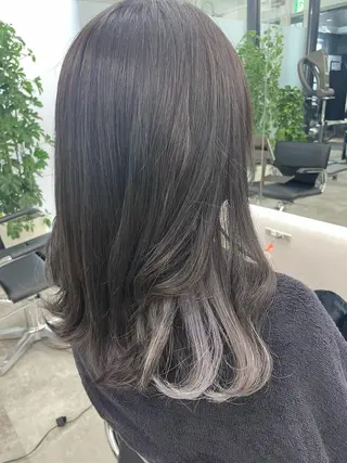 セミロング カラー KANGOLSALON 富山セントラル所属・松井 亜美のヘアスタイル