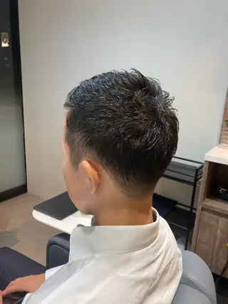 メンズ ピンクカラー🎀 米津 美佑のヘアスタイル