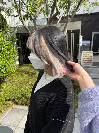 ミディアム カラー ヘアアレンジ 🩶【推しハイトーン 】yuzu🩶のヘアスタイル