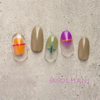 ネイル SOLMANI 予約担当のネイルデザイン