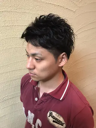 ショート パーマ メンズ men's barber B.ond所属・井上 雅丈のヘアスタイル
