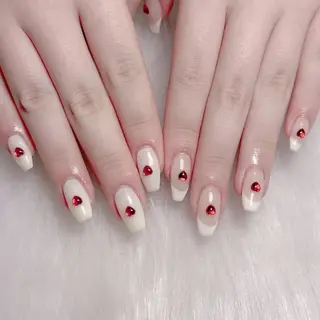 ネイル Mari 🎀六月移転のネイルデザイン