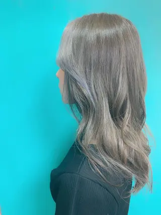 ミディアム 【髪質改善特化】 新宿/縮毛矯正/セラのヘアスタイル