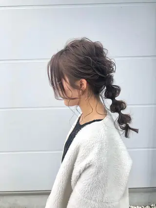 セミロング ヘアアレンジ マエダ リョウのヘアスタイル