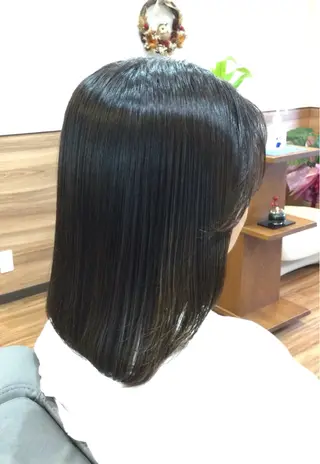 ミディアム Annon プライベートサロンのヘアスタイル