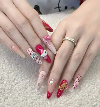 ネイル 相沢 さやかのネイルデザイン