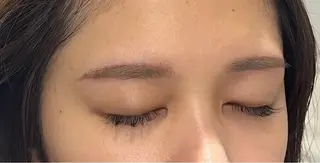 アイブロウ Luna Brow所属・． Narumi．のマツエク・マツパデザイン