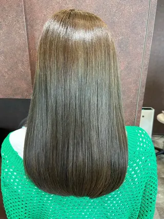 セミロング カラー LORE所属・KAREN  🍓 HAYASHIDAのヘアスタイル