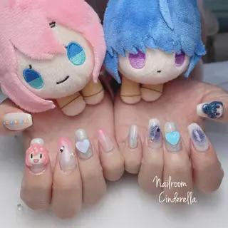 ネイル Nailroom. Cinderellaのネイルデザイン