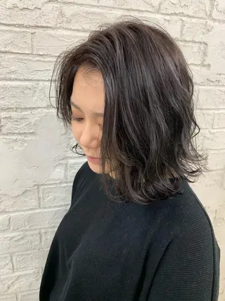 ミディアム 🇺🇸ハイライト特 化美容師🇺🇸漆沢のヘアスタイル