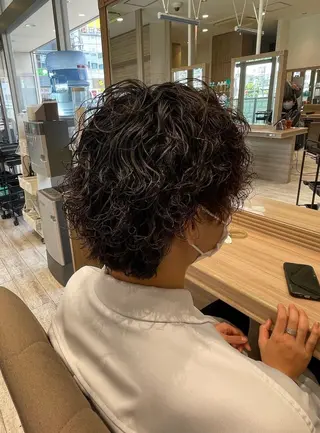 パーマ メンズ 荒井 海音のヘアスタイル