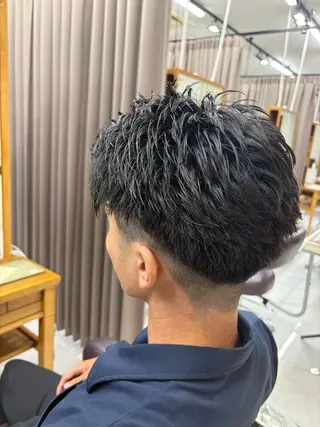ショート メンズ 【GRANDEUR】 AKASHIのヘアスタイル