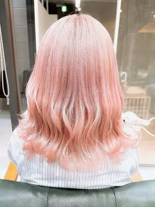 セミロング カラー ヘアアレンジ 𝐑𝐈𝐍𝐊𝐀 🐷🖤のヘアスタイル