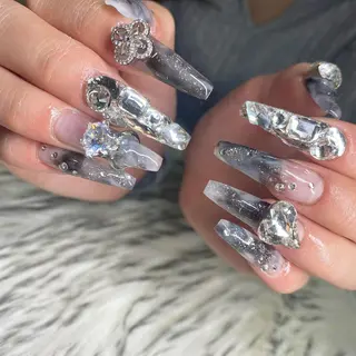 ネイル la vie  Luire所属・la vie Luire ｱｽｶのネイルデザイン