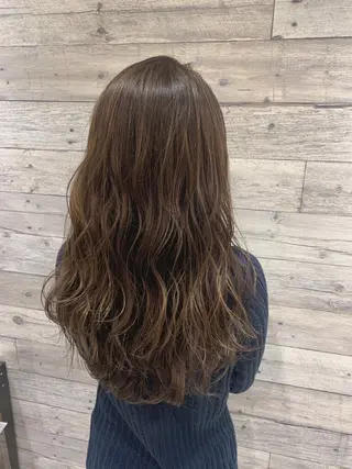 カラー 村松 萌のヘアスタイル