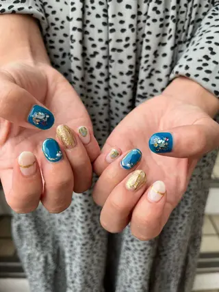 セミロング ネイル ウスイマイコ カット/ケアカラーのヘアスタイル