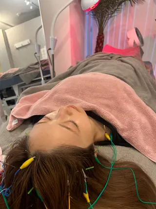 美容鍼灸サロン mahoroba院長のエステ・リラクイメージ