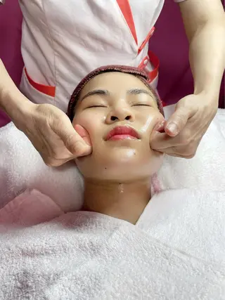 ニキビ、痩身、脱毛、 サクラチャンスパのエステ・リラクイメージ