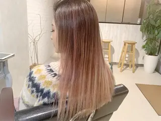 ロング カラー EMANON天神所属・Hitomi Ezakiのヘアスタイル