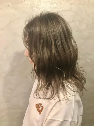 カラー FUJINO RYOのヘアスタイル