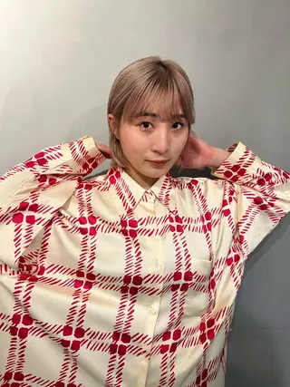 ショート カラー 美髪・シールエクステ ホソタニリョウコのヘアスタイル