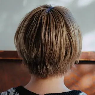 ショート カラー ハイトーン/ボブ/ ハイライト🌱ᩚ涼介のヘアスタイル