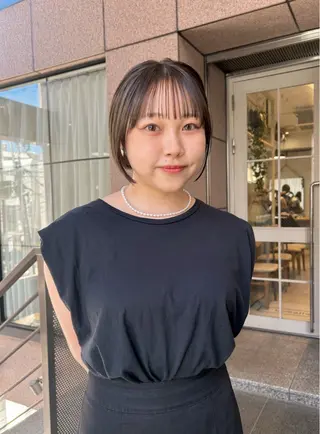ショート カラー グレージュ× ボブ× ハイトーン　前田隆太のヘアスタイル