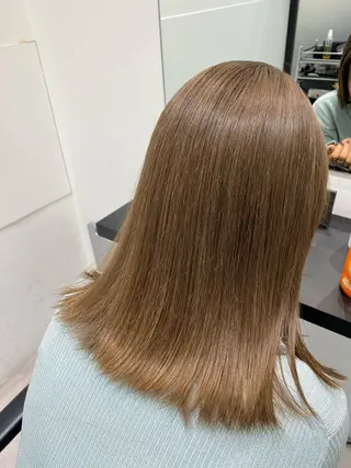 セミロング カラー 吉武 茂暉のヘアスタイル