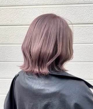 ショート ハイトーン/ ダブルカラー/透明感のヘアスタイル