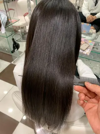 ロング EARTH葛西所属・葛西 縮毛矯正のプロ ブリーチ矯正 青木俊のヘアスタイル