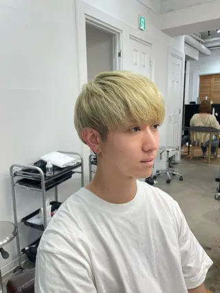 メンズ RIN／韓国ヘア レイヤーカットのヘアスタイル