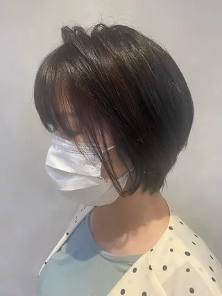 ショート オーストヘアージジ所属・TAI透明カラー 柔らかい縮毛矯正のヘアスタイル