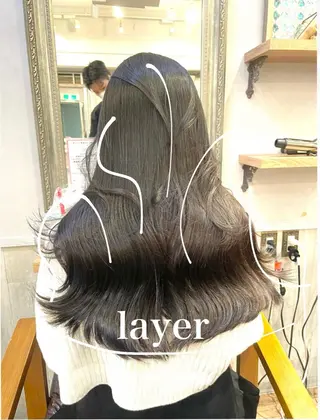 セミロング カラー layercut✂️ 韓国ヘア/髪質改善のヘアスタイル