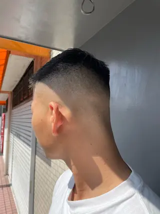 ショート メンズ FADE&LINE登戸店所属・🔥メンズ専門 美容師🔥 柳澤陵心のヘアスタイル