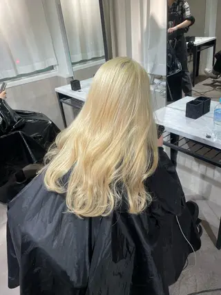 ロング カラー 🇰🇷ハイトーン× 韓国レイヤー레이어드のヘアスタイル