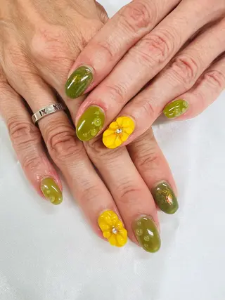 ネイル ユリシスネイル 担当近藤のネイルデザイン