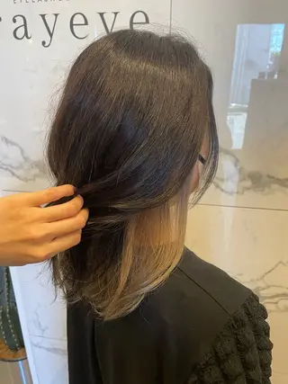 カラー 岡村 真子のヘアスタイル