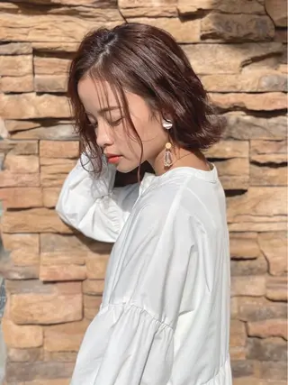 ミディアム カラー 髙井 麻帆のヘアスタイル