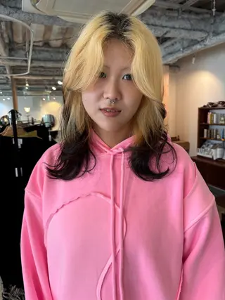 セミロング カラー Hayashi Shioriのヘアスタイル