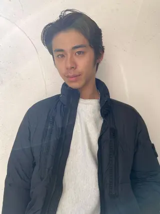 ミディアム メンズ メンズスタイリスト リュウジのヘアスタイル