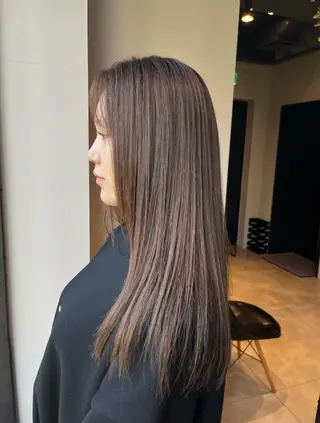 ロング カラー ベージュ/グレージュ 恵比寿/丸山陽平のヘアスタイル