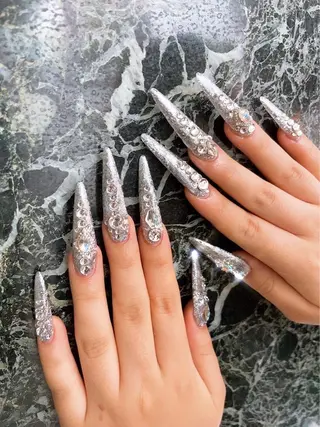 ロング ネイル 柏ネイルサロン NAIL FOCUSのネイルデザイン