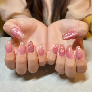 ネイル akane .hのネイルデザイン